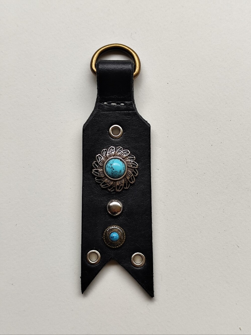 4/$50⭐️Black Leather Turquoise Accent Key Fob